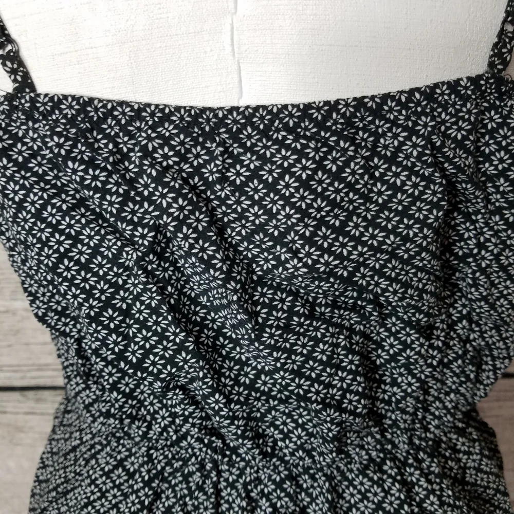 Old Navy Women Black Casual Dress S.Pit to pit approx:  16 inches Right shoul - Picture 6 of 7